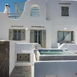 Apleton Paros *