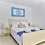 Apleton Paros