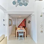 Apleton Paros *