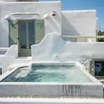 Apleton Paros Villa